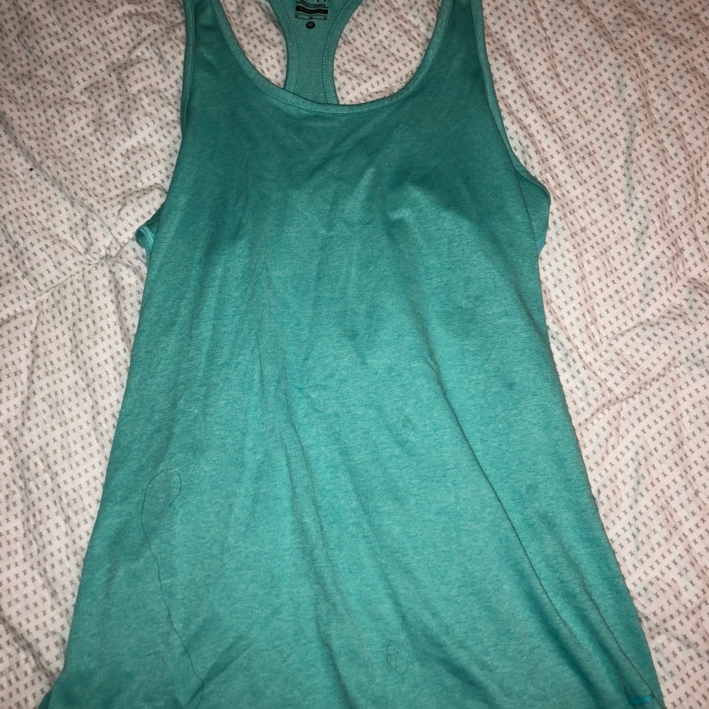 Teal racer back Nike tank top. I accept offers!